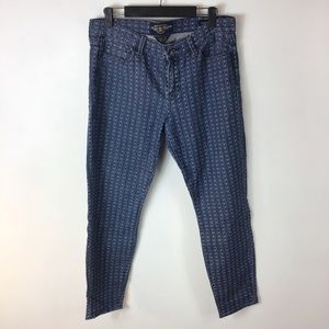 Lucky Brand women’s Heart of Blue Jeans Size 12 31